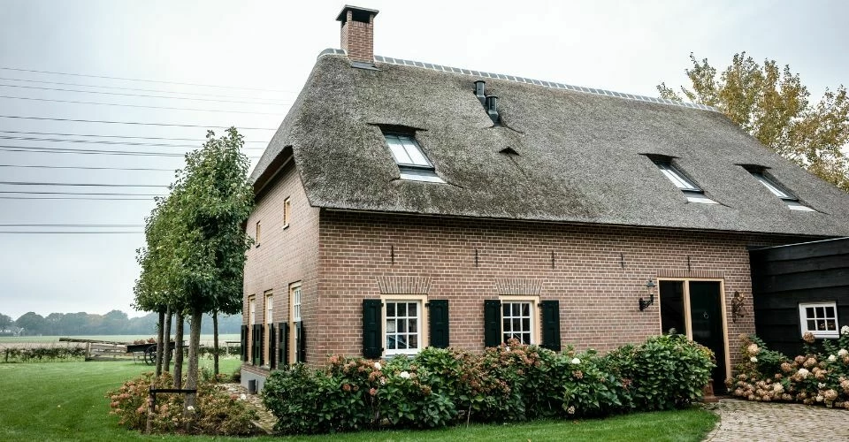 Bouwcontour ontwerp en realisatie woonboerderij Hooghalen 8