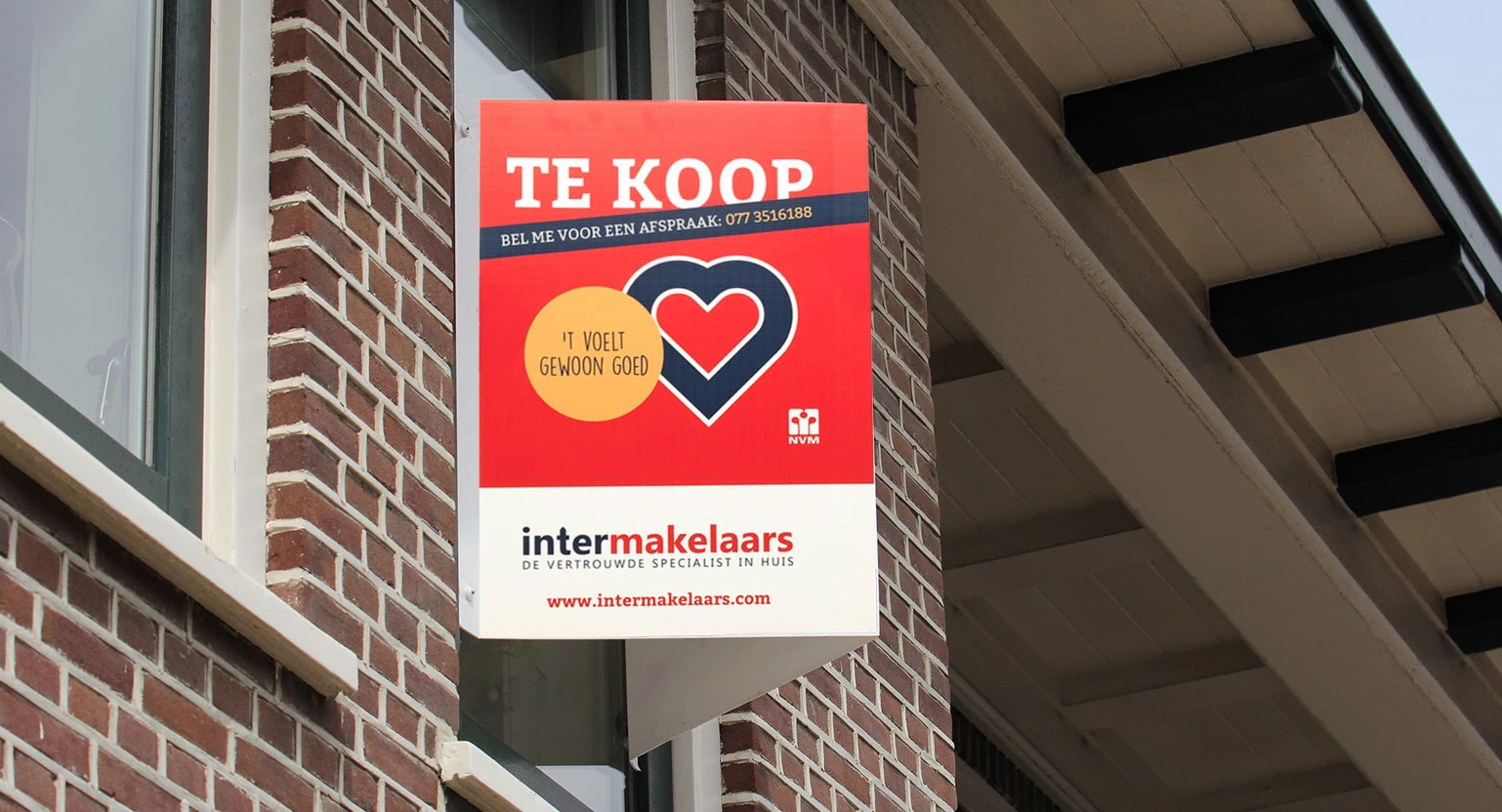 Intermakelaars verkoopbord liggend