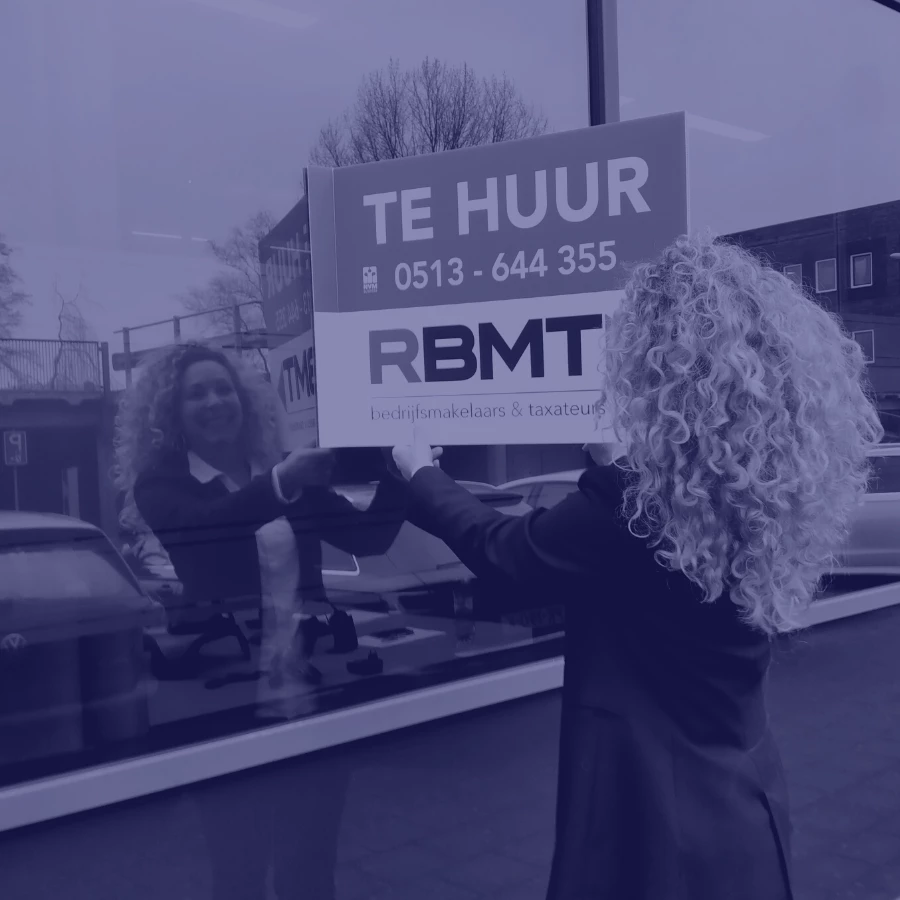 Linda met te huur bord