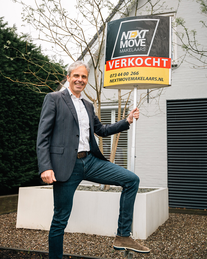 Next Move makelaars verkoopbord staand